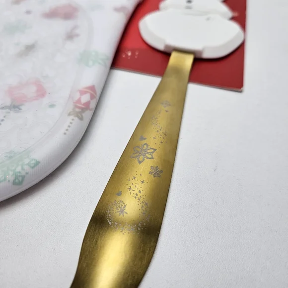 Disney Christmas Oven Mitt and Spatula Set